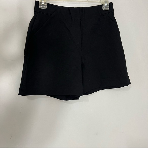 Spanx black shorts mid rise comfy stretchy mid length shorts casual everyday - Picture 11 of 11